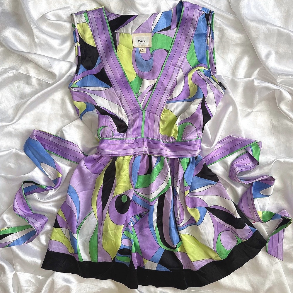 ECI New York Women Purple Abstract Psychedelic Satin V-Neck Tie Waist Tunic M